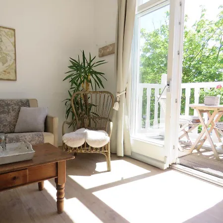 Sea Shell With Balcony Close To The Beach, Centre And Dunes Daire Zandvoort